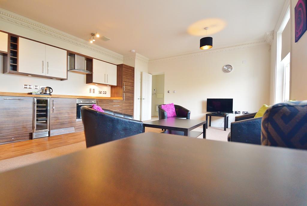 Hotel The Clarendon Royal Community à Gravesend Extérieur photo